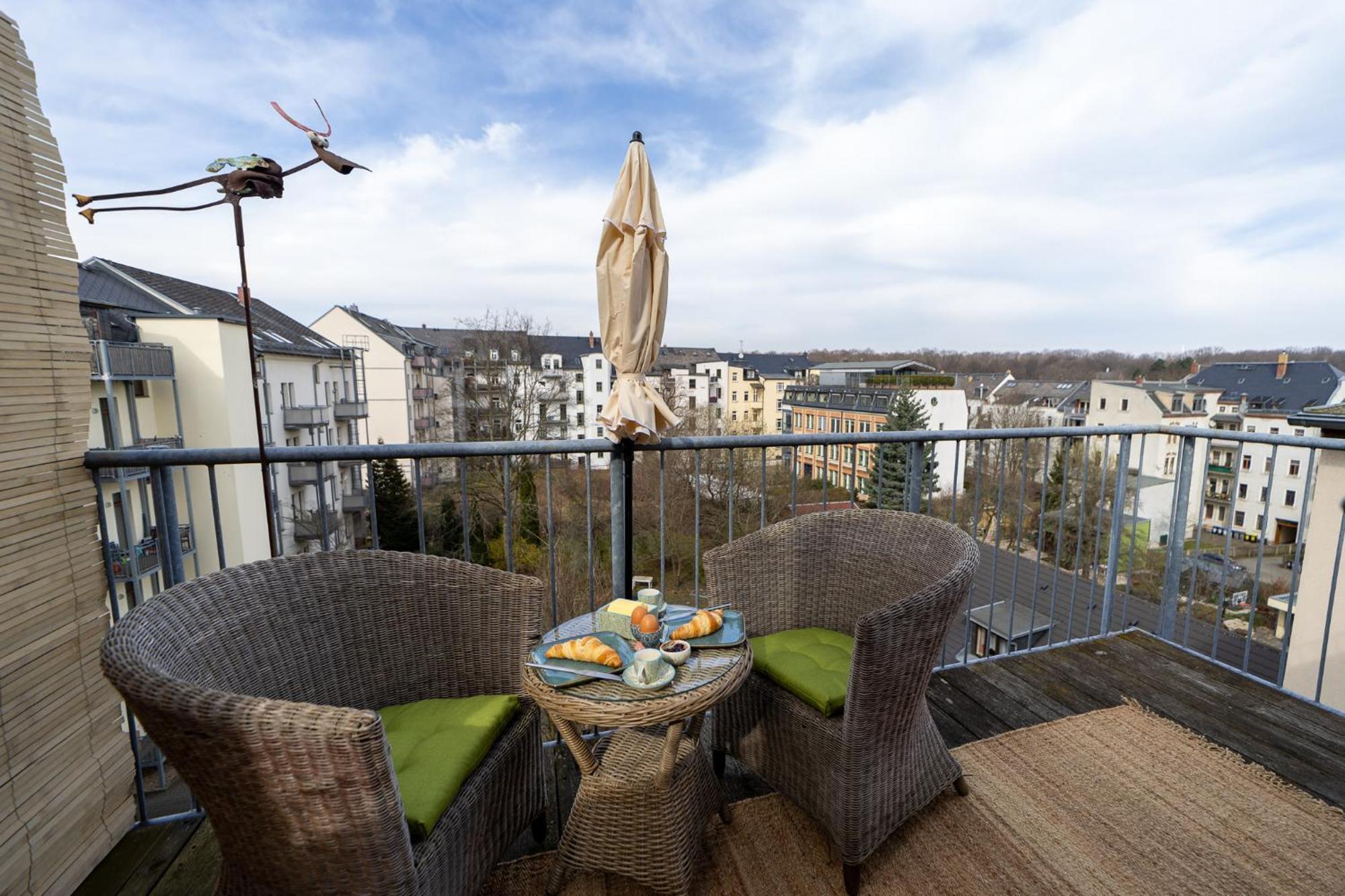Schlossberg-Domizil Mit Weitblick - Arbeitsplatz, Balkon, Netflix, Badewanne & Yogamatte Chemnitz Exteriör bild